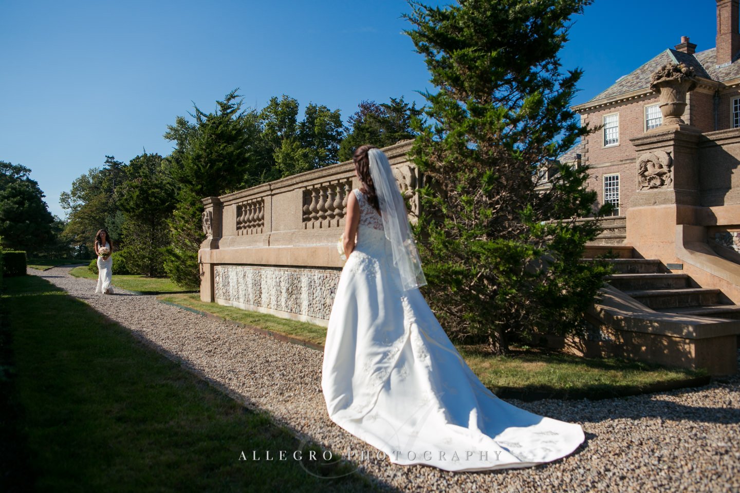 brides first look - photo by Allegro Photography
