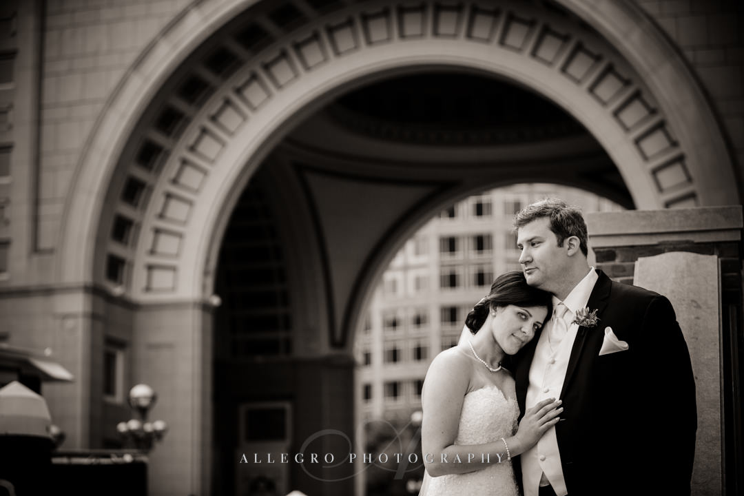 downtown boston bride and groom - photo by allegro photography