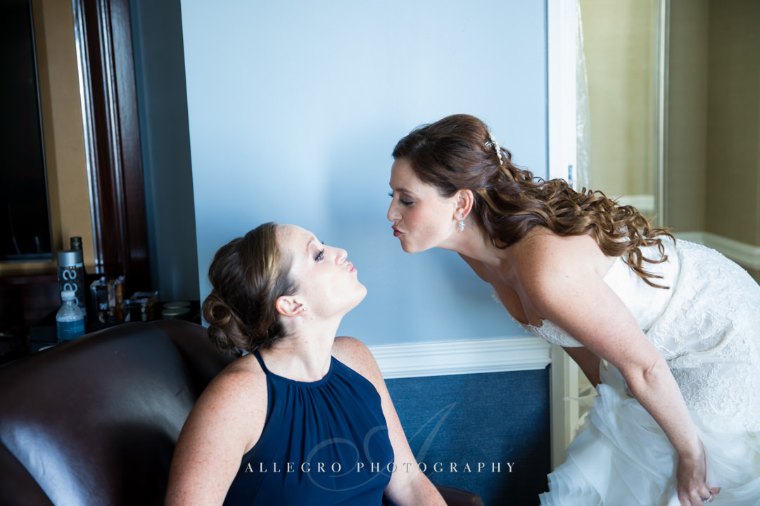 sweet wedding moment at the boston harbor hotel - photo by allegro photography