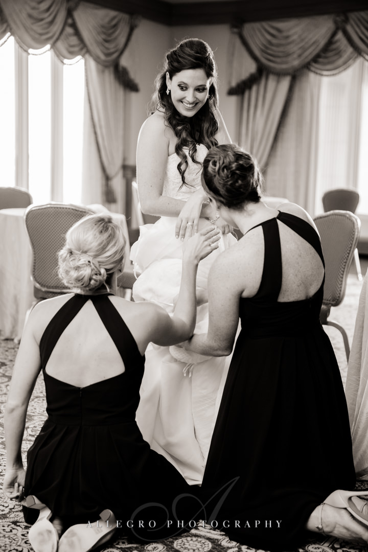 boston bride and bridesmaids - photo by allegro photography