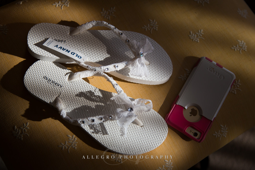 wedding dancing shoes - photo by allegro photography