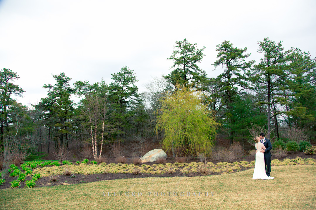 wedding photos in nature - photo by allegro photography