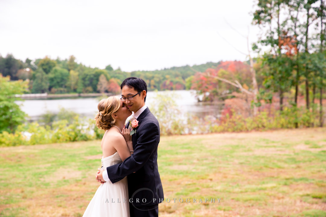 fall wedding portrait in wellesley - photo by allegro photography
