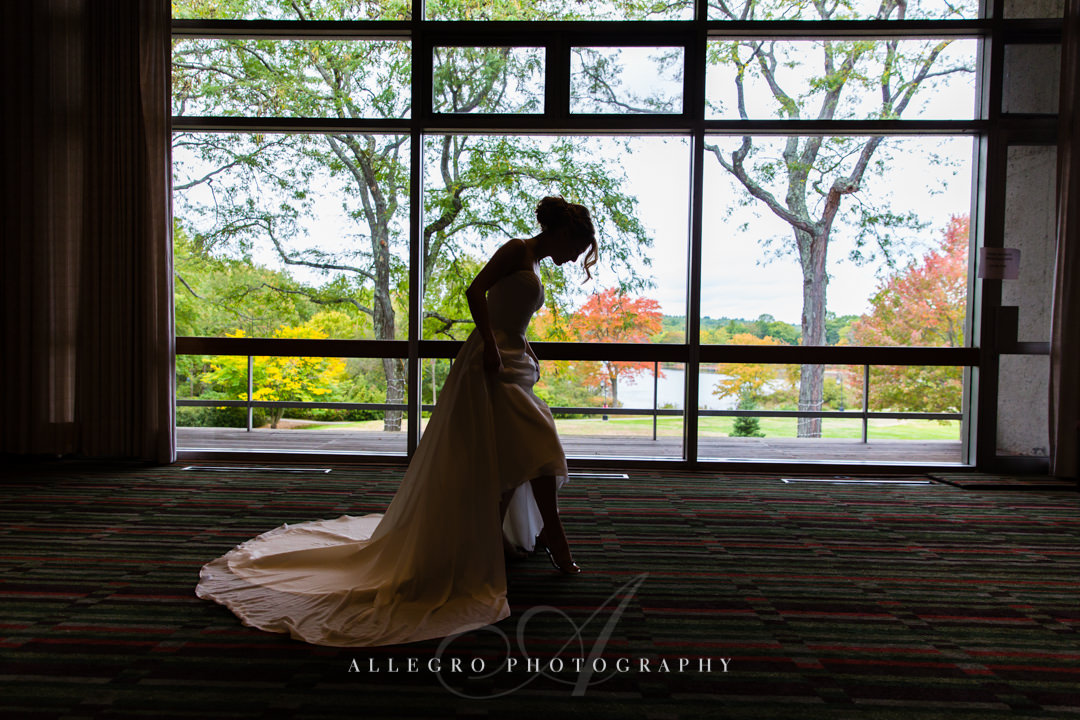 bridal portrait at the wellesley college club - photo by allegro photography