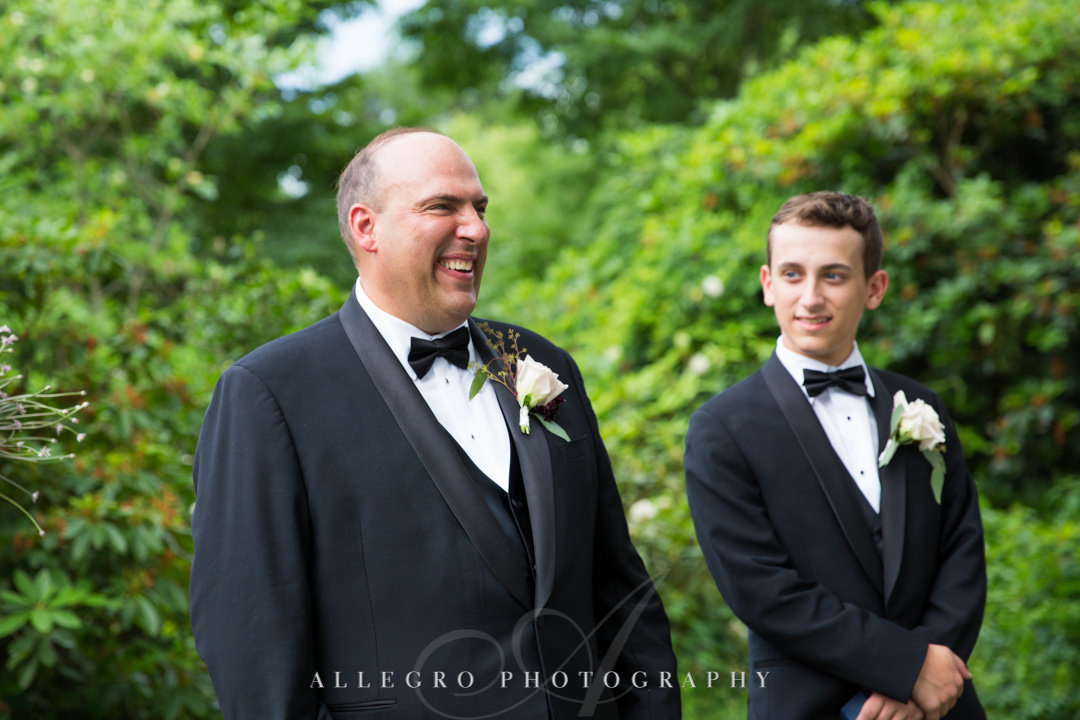 Groom seeing his bride walk down the aisle | Allegro Photography
