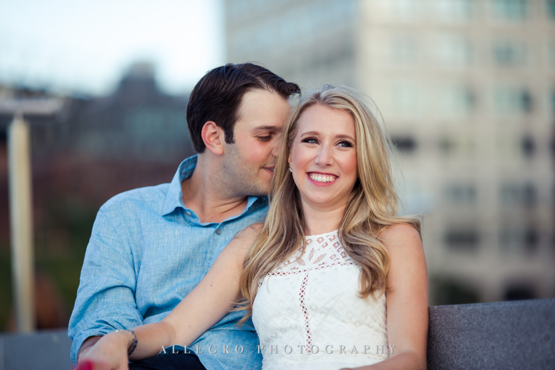 Smiling couple in NYC | Allegro Photography